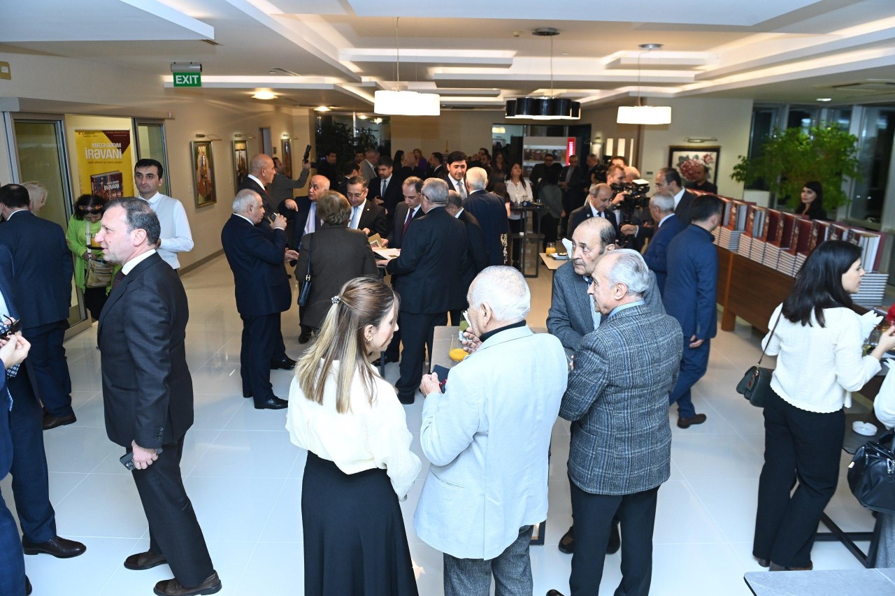 Mirzə Qədim İrəvani “Xalq Əmanəti” layihəsinin 26-cı nəşrində - FOTOLAR